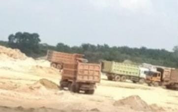 Warga Sebut Inal, Ef dan Ong Sebagai Suplier, HKI Kerjakan Tol Pekanbaru-Rengat Dengan Bahan Material ilegal ?